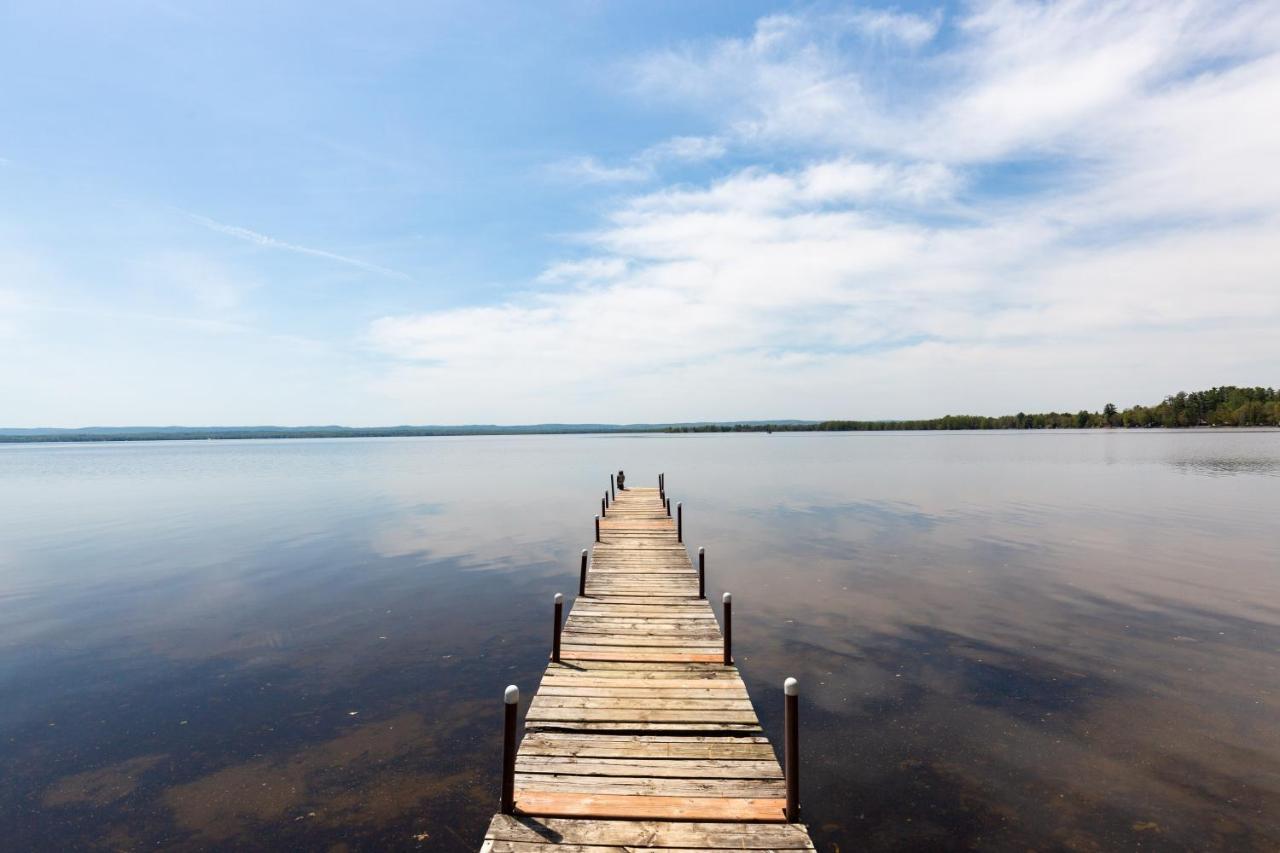 Greystone On Golden Lake Deacon Экстерьер фото