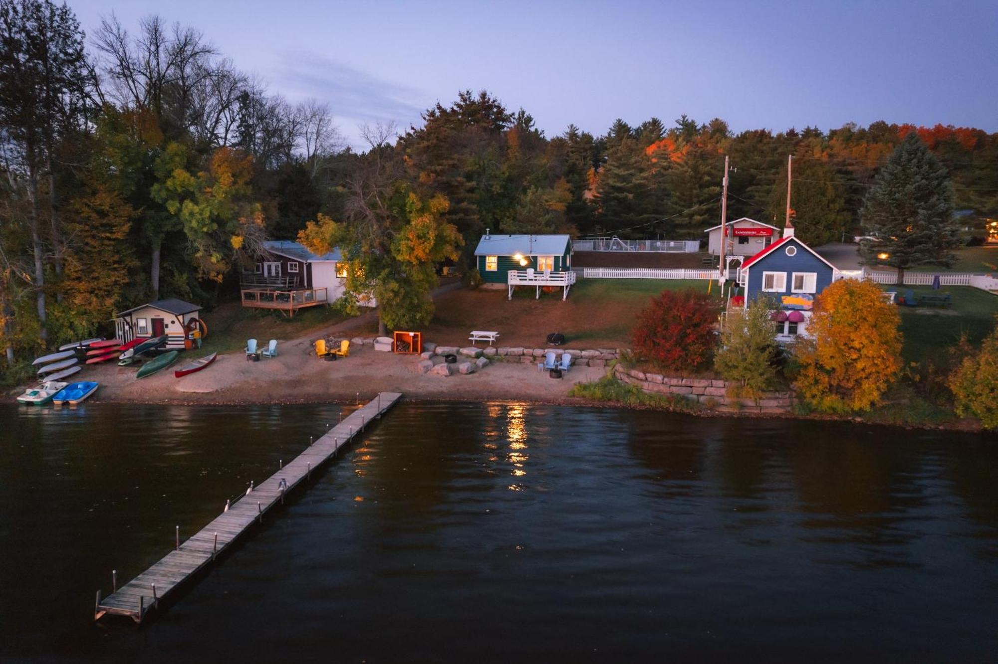 Greystone On Golden Lake Deacon Экстерьер фото