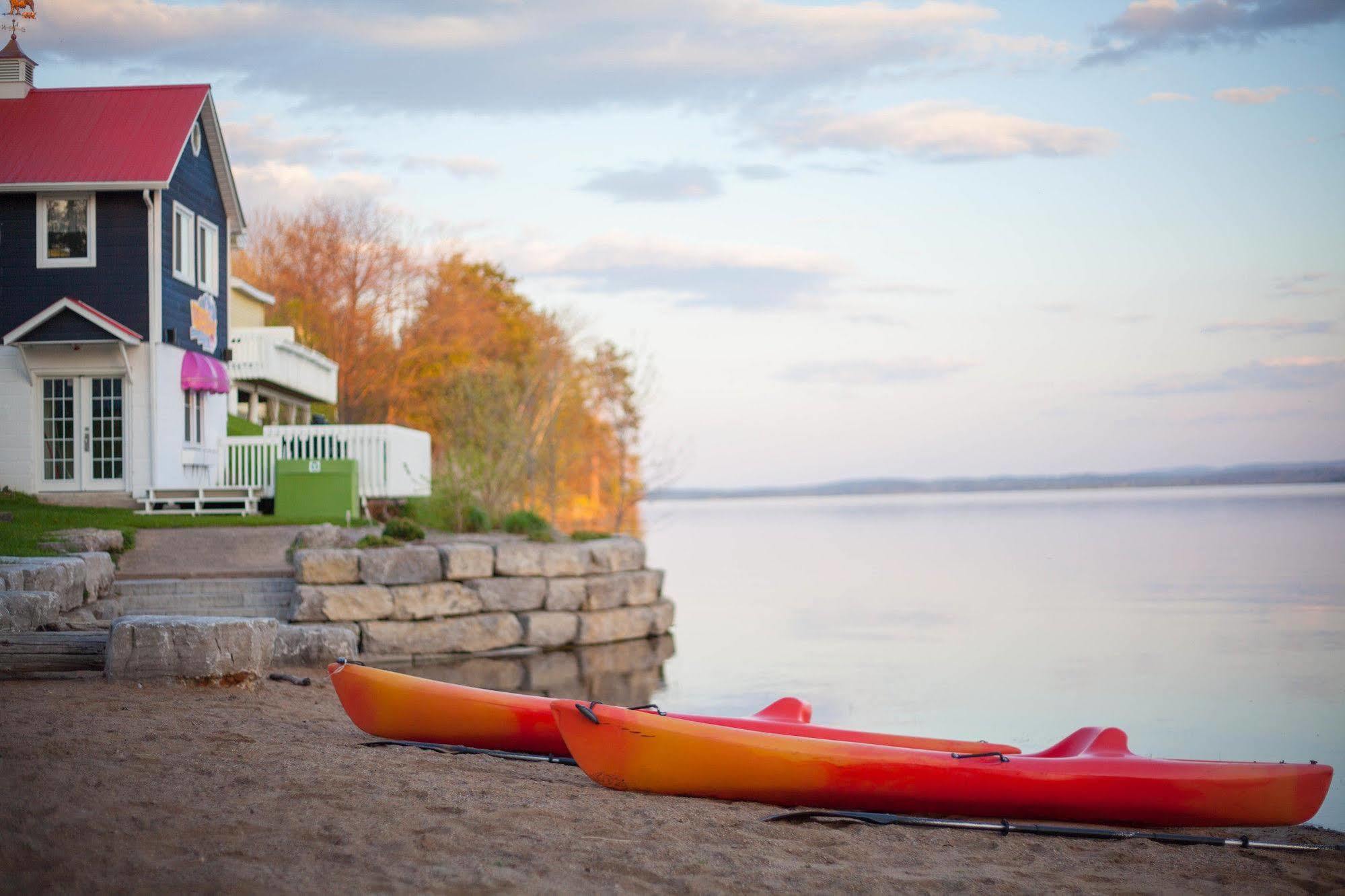 Greystone On Golden Lake Deacon Экстерьер фото